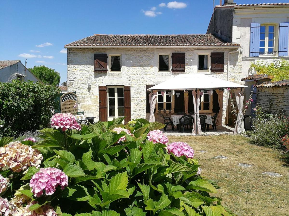 Gite Chez Riviere Nantille Exterior photo
