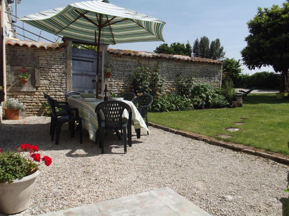 Gite Chez Riviere Nantille Exterior photo